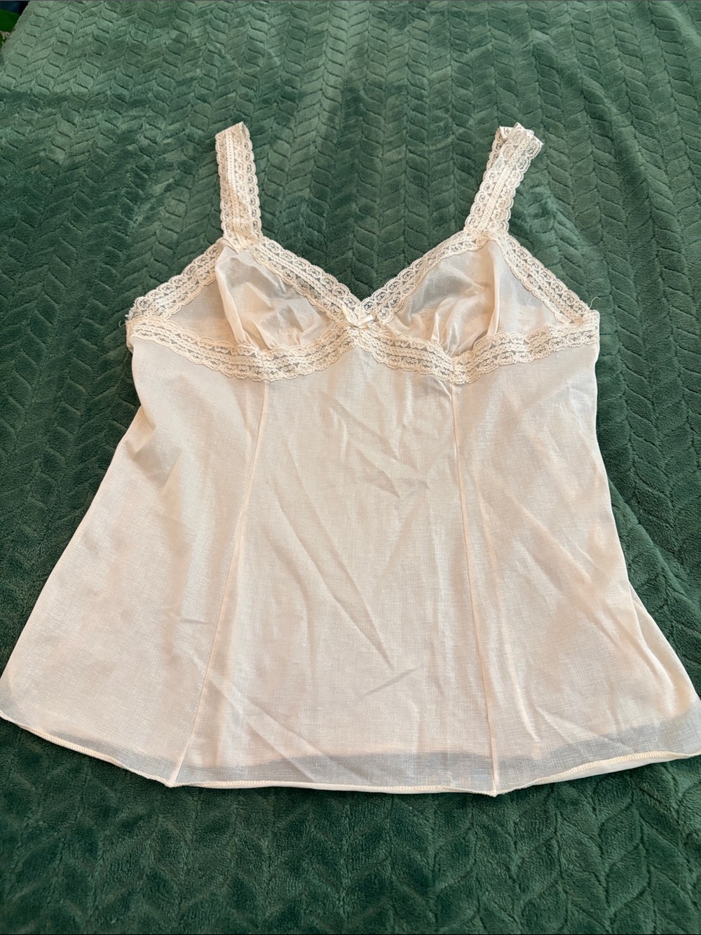 Vintage Olga Cream Nylon Lace Trim Camisole Top Coquette Balletcore Size 34